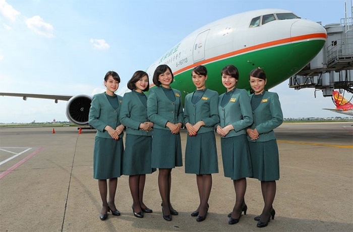 doi-ngu-tiep-vien-eva-air