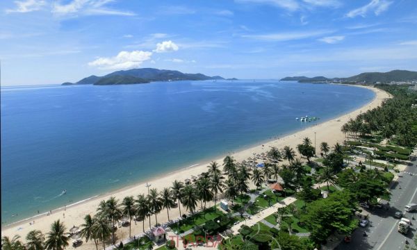 Vé máy bay từ Sài Gòn đi Nha Trang giá bao nhiêu?